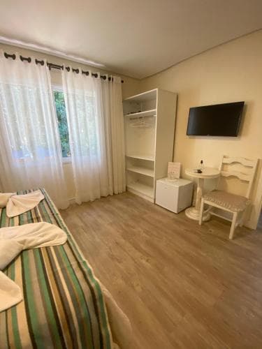 Ipe Amarelo Cama E Cafe