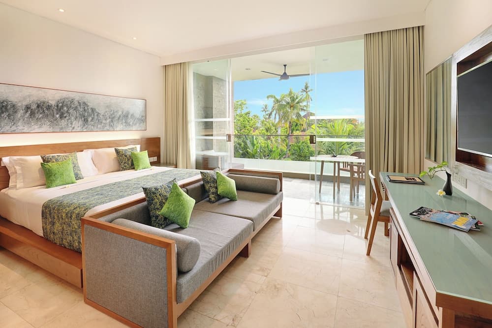 Legian Beach Hotel