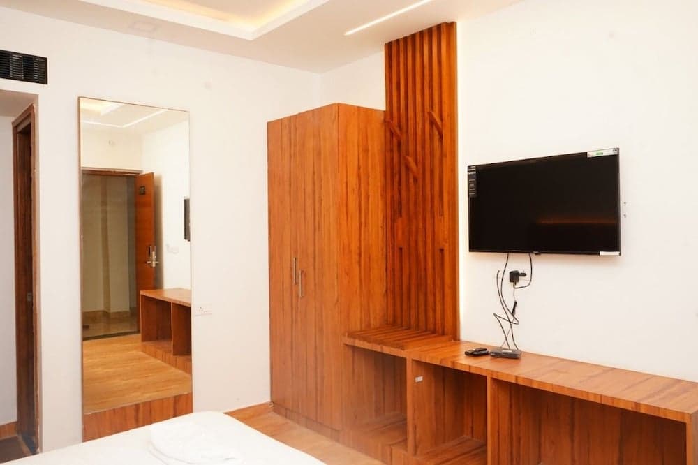 HOTEL ANITHAPARTHIBAN