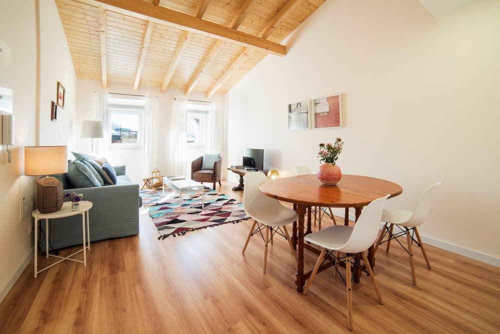 Lis Apartments