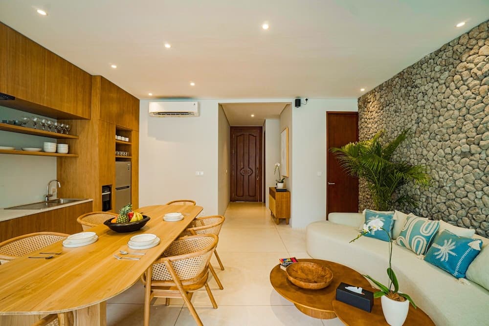 AMR Echo Beach Villa's Canggu