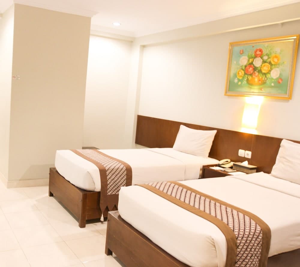 Cakra Kembang Hotel