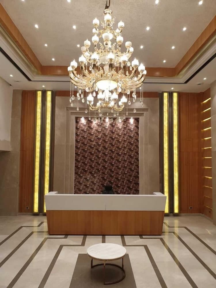 HOTEL SHEMRON