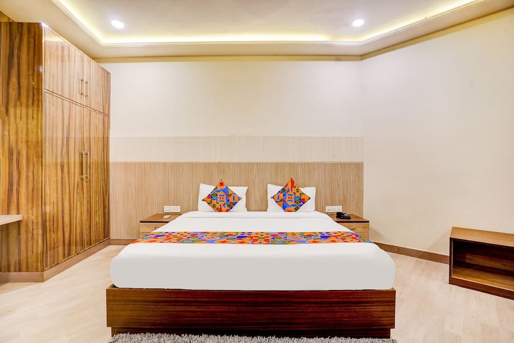 Fabhotel Aman Paradise