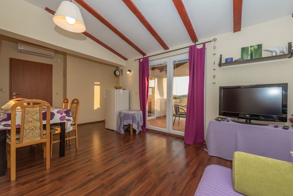 Apartments Josip