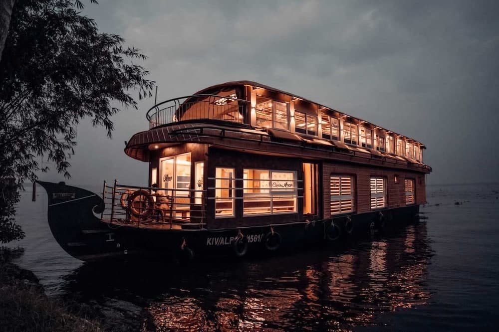 Upper Deck Boathouse