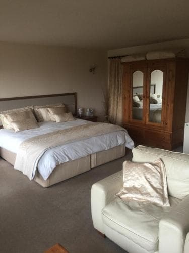 Ackroyd House