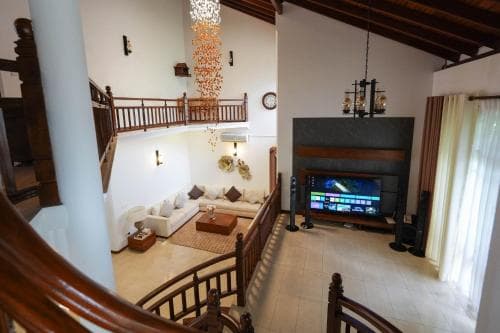Sandul Villa