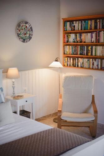 Thea Apartment