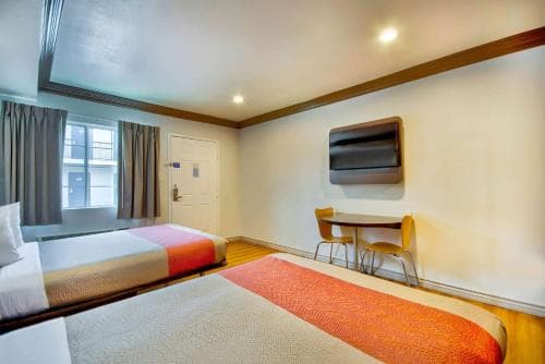 Motel 6 Gardena