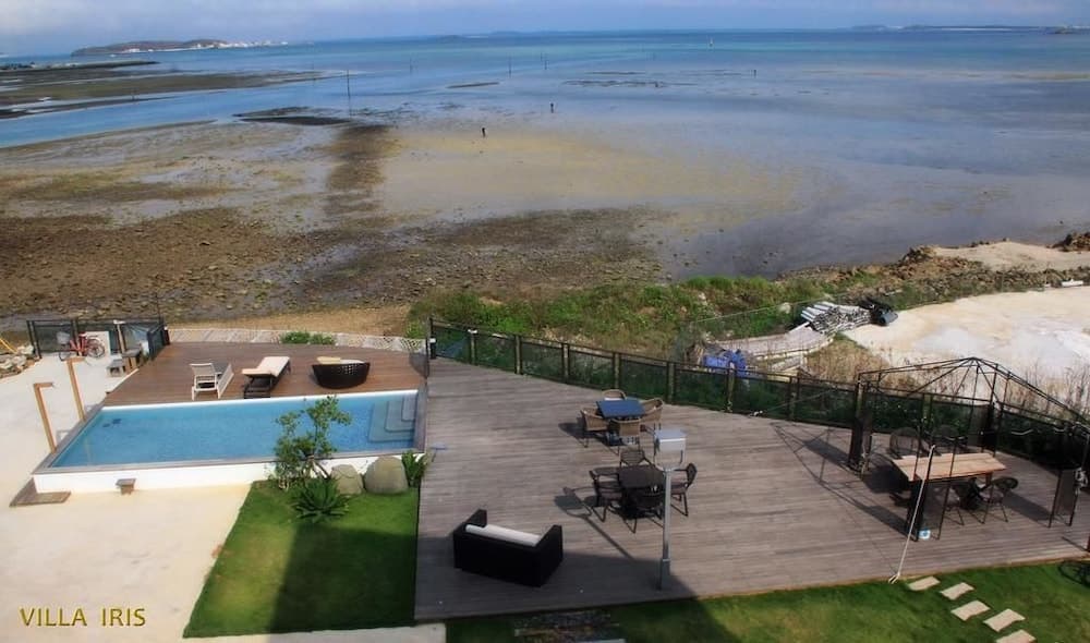 Villa Iris