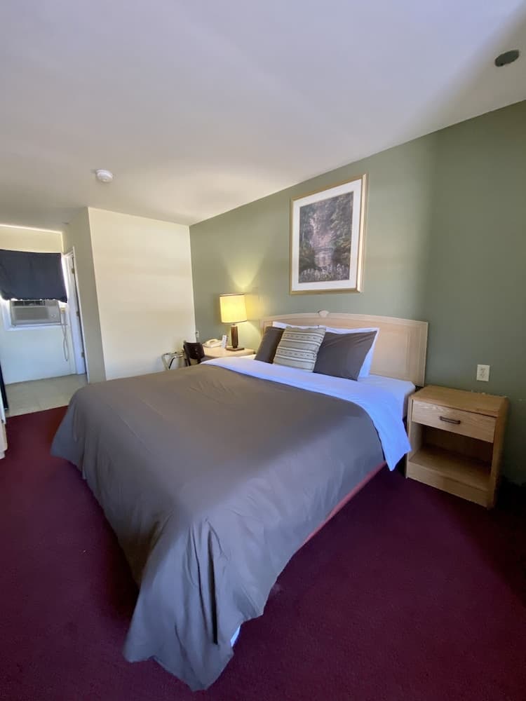 Hillcrest Motel