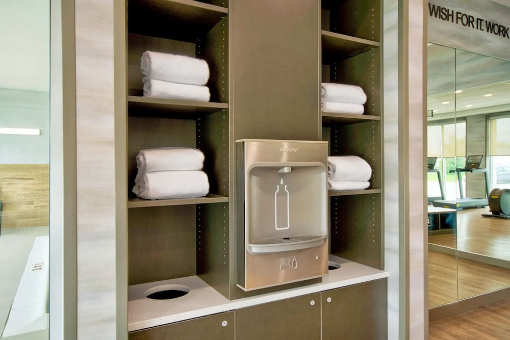 Fairfield by Marriott Inn & Suites Cincinnati North West Chester