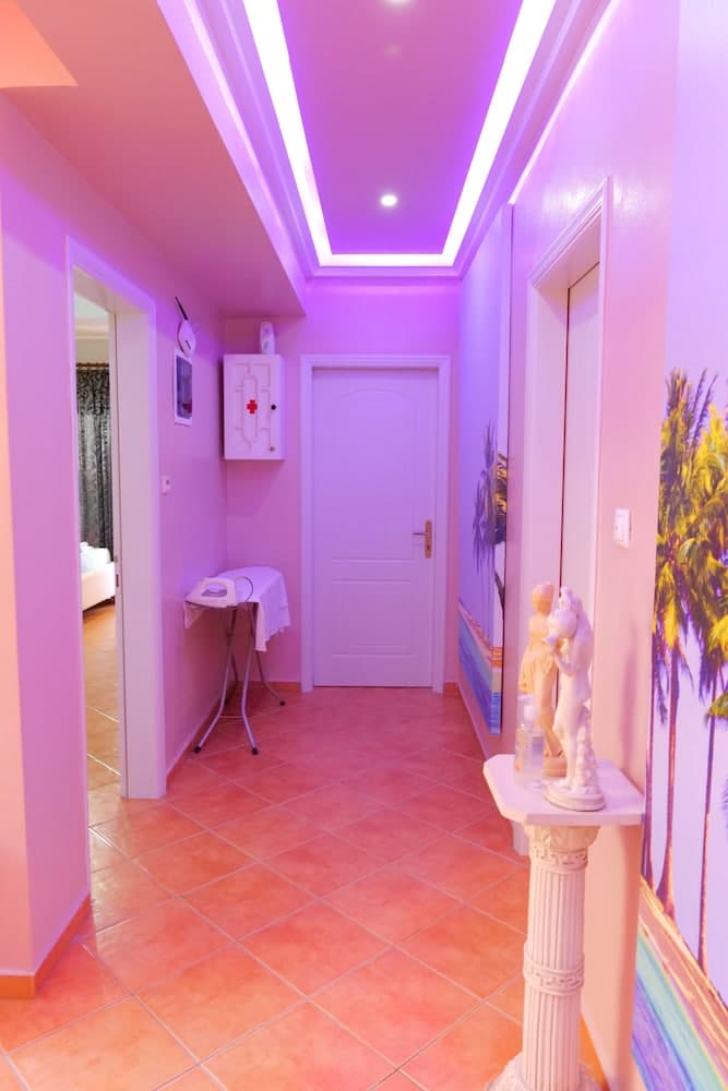 Villa Crystal