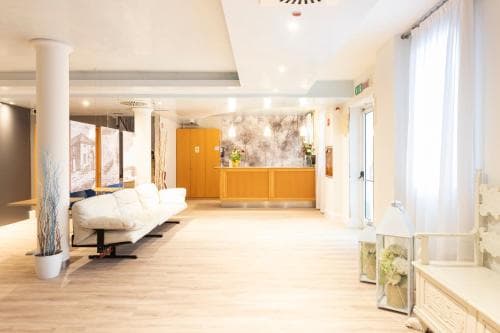 Hotel Ca  Tron
