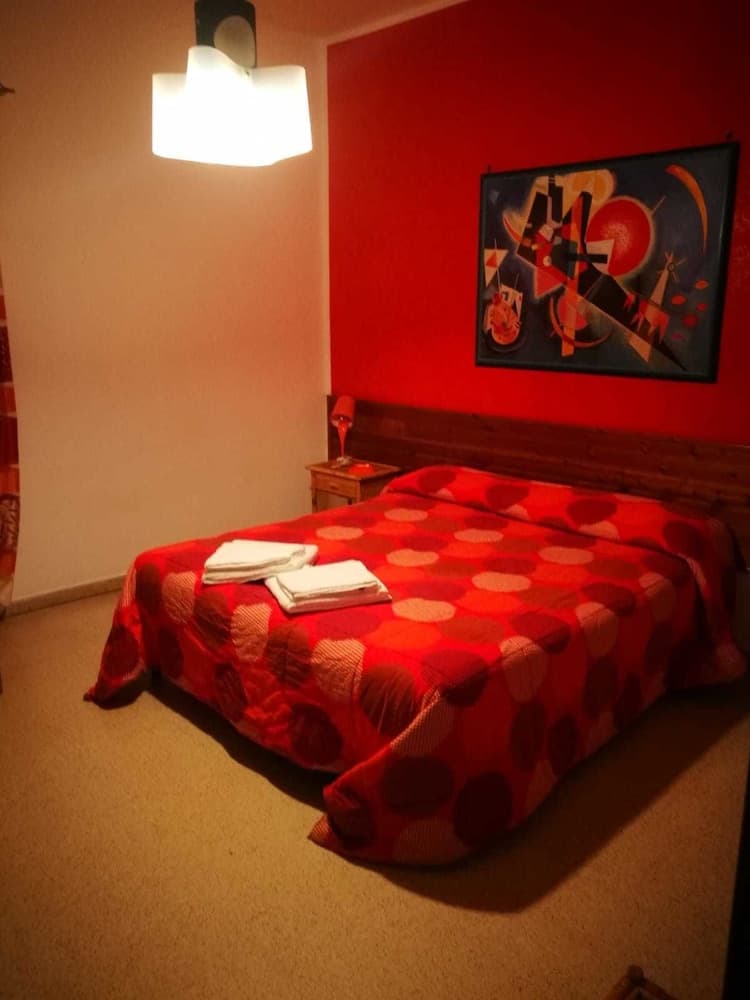 Seven Rooms