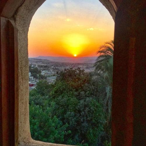 Riad Layalina