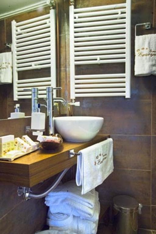 Enastron Guesthouse