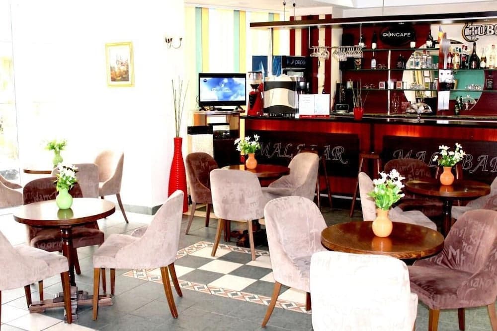 Elizeu Hotel