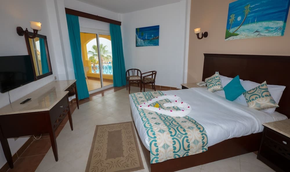 Red Sea Hotel