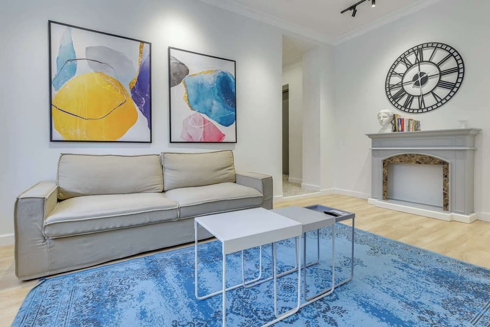 Opera Apartments