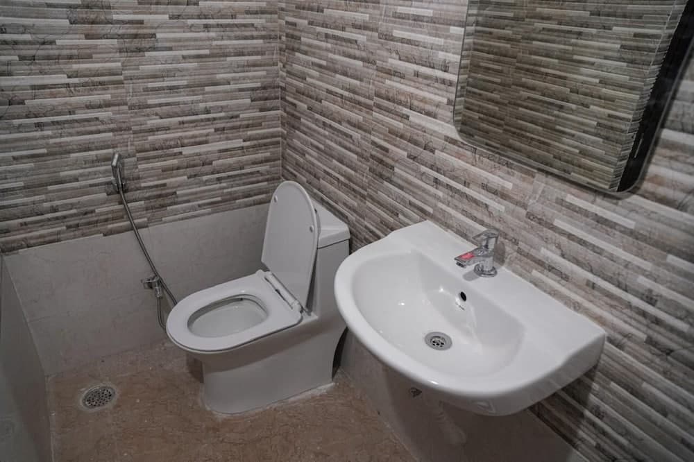 Karthikeya Guest Inn