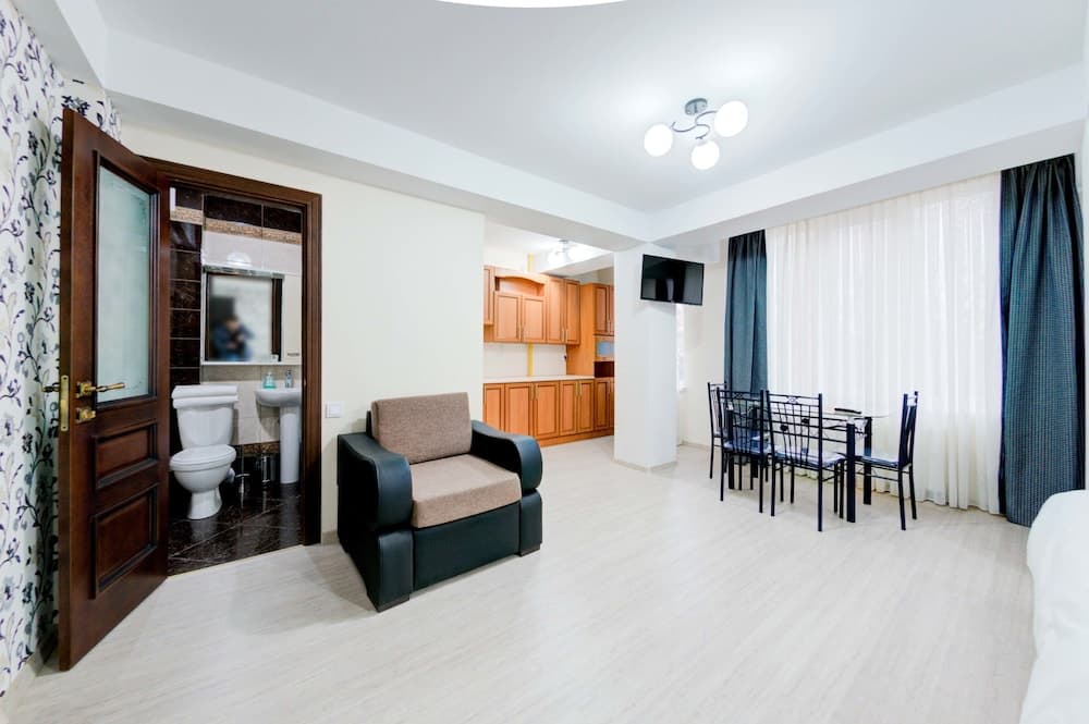 Catherine Hotel