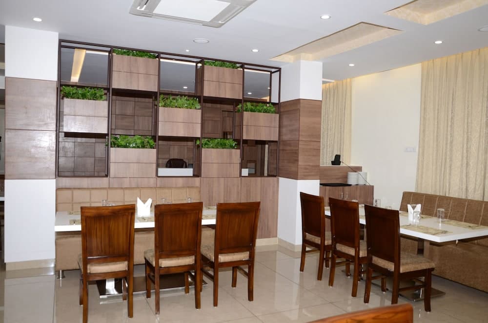 Hotel Palla's Pride