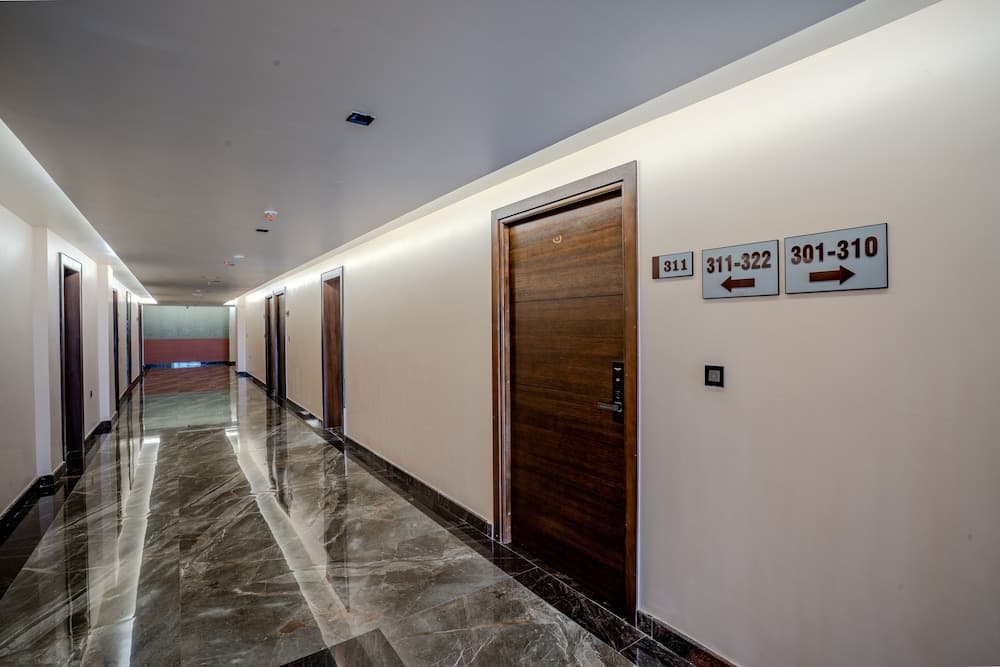 HOTEL LUCKY INDIA