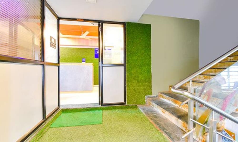Fabhotel Blue Moon I
