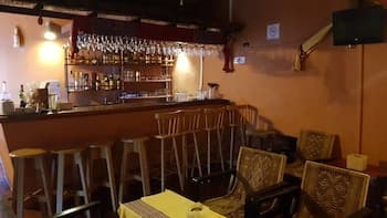 Cacique Inn