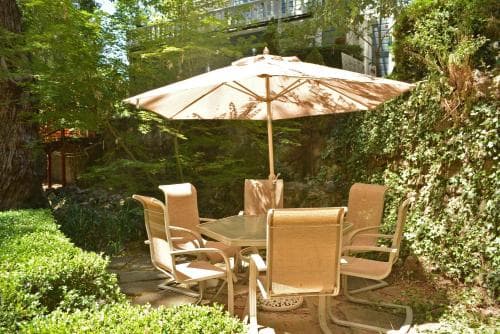 Deer Creek Inn