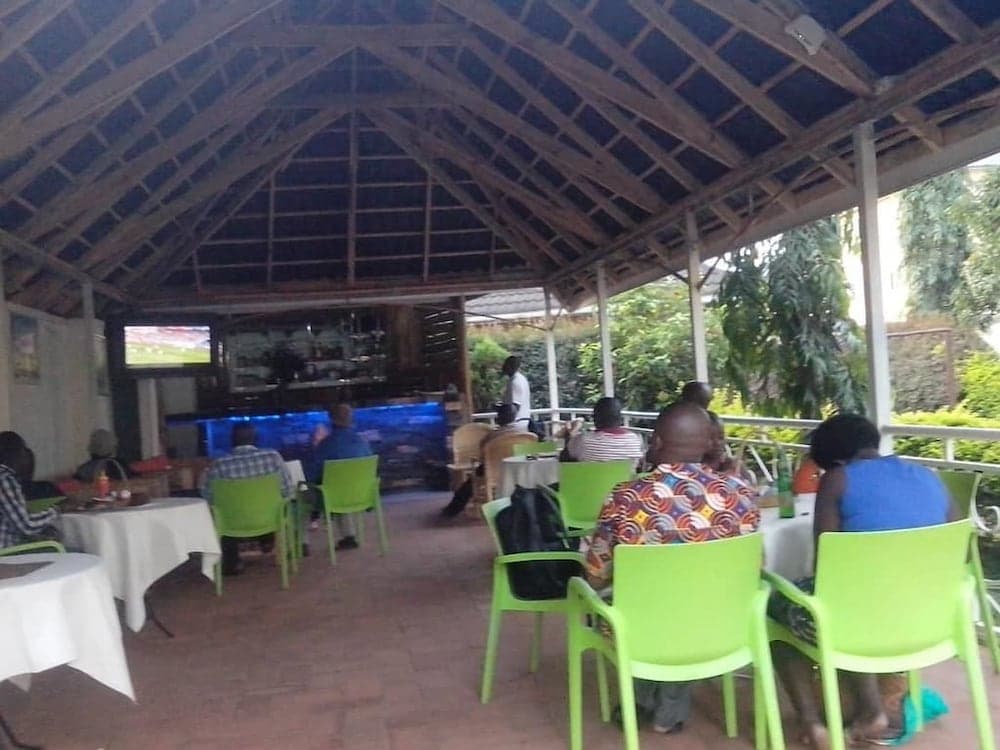 Temms Hotel