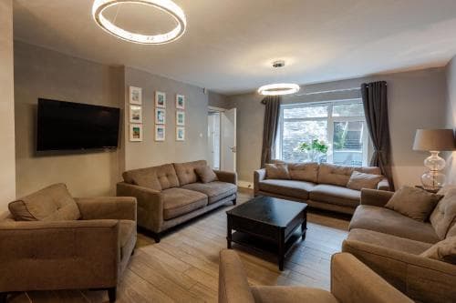 The Town House Kinsale, Hosted by Exquisite holiday homes, sleeps 16