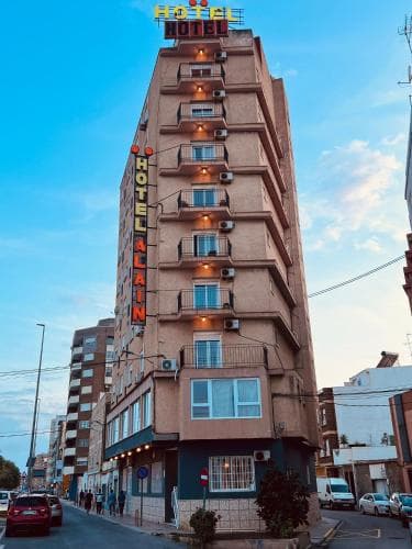 Hotel Alain