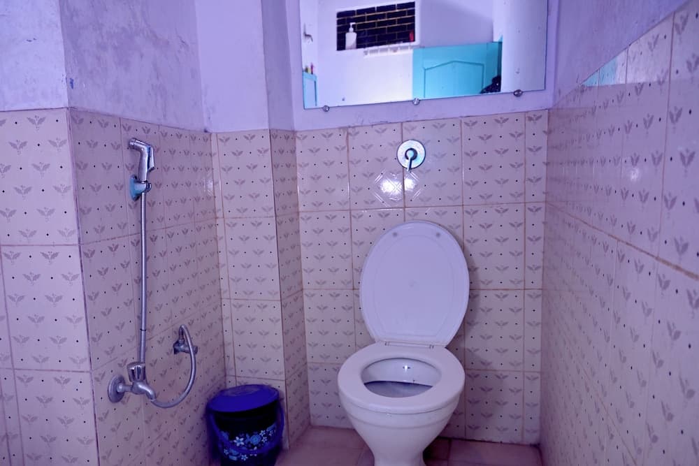 Banaras Rest House