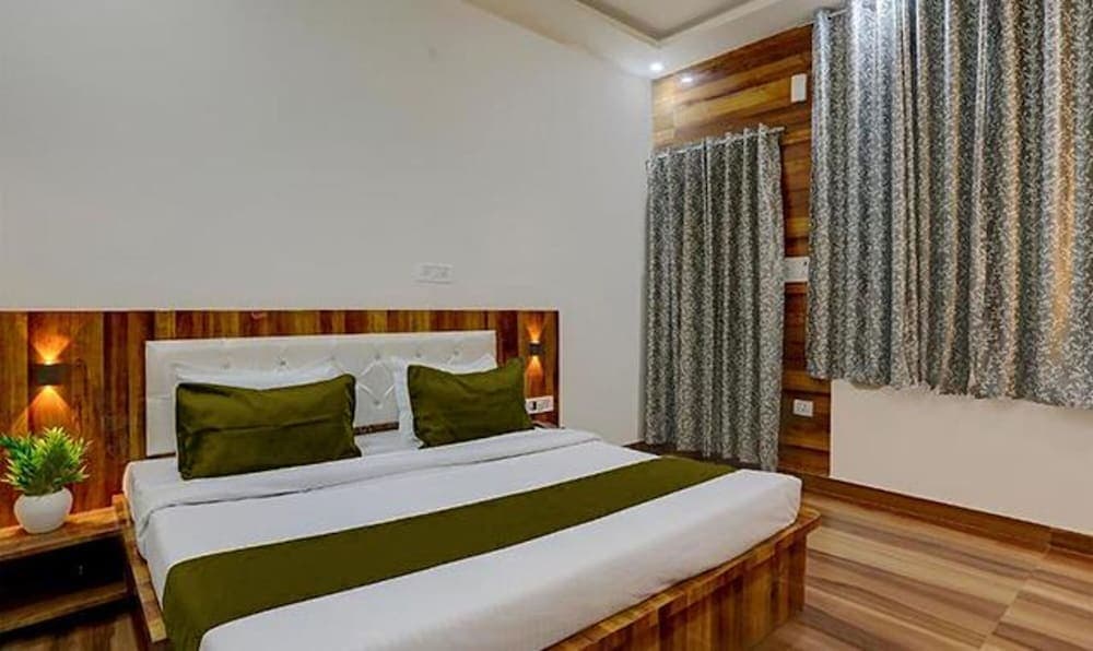 FabHotel Vihaan Regency