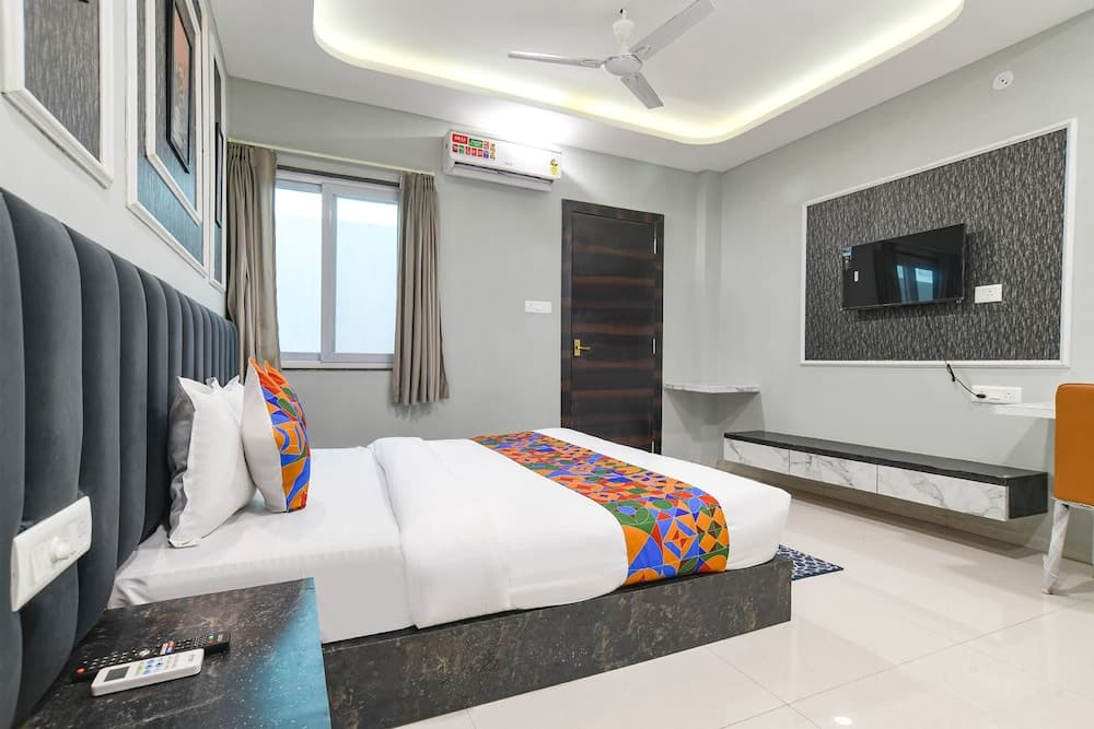 Fabhotel Rk