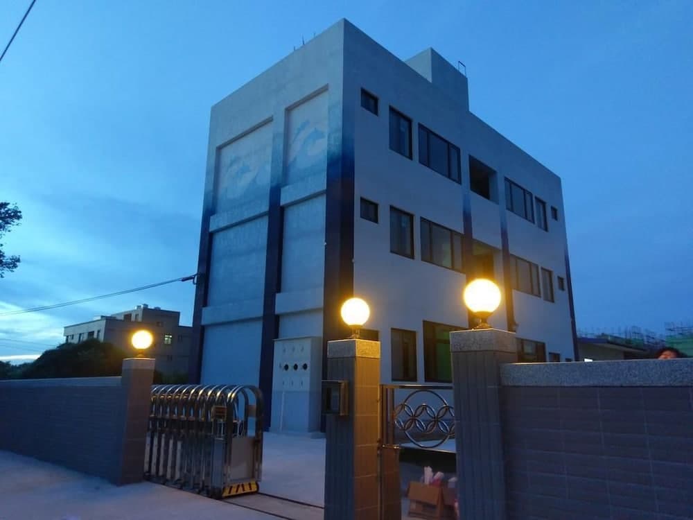 Dolphin Bay B&B