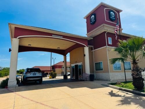 Executive Inn and Suites
