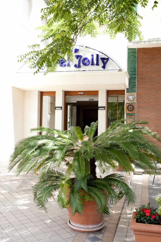 Hotel Jolly