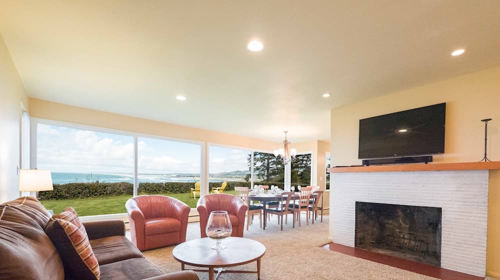 Seaside Vacation Homes