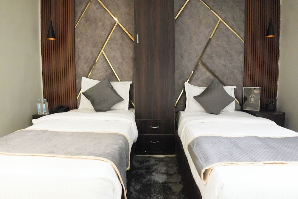 The Palatial Hotel