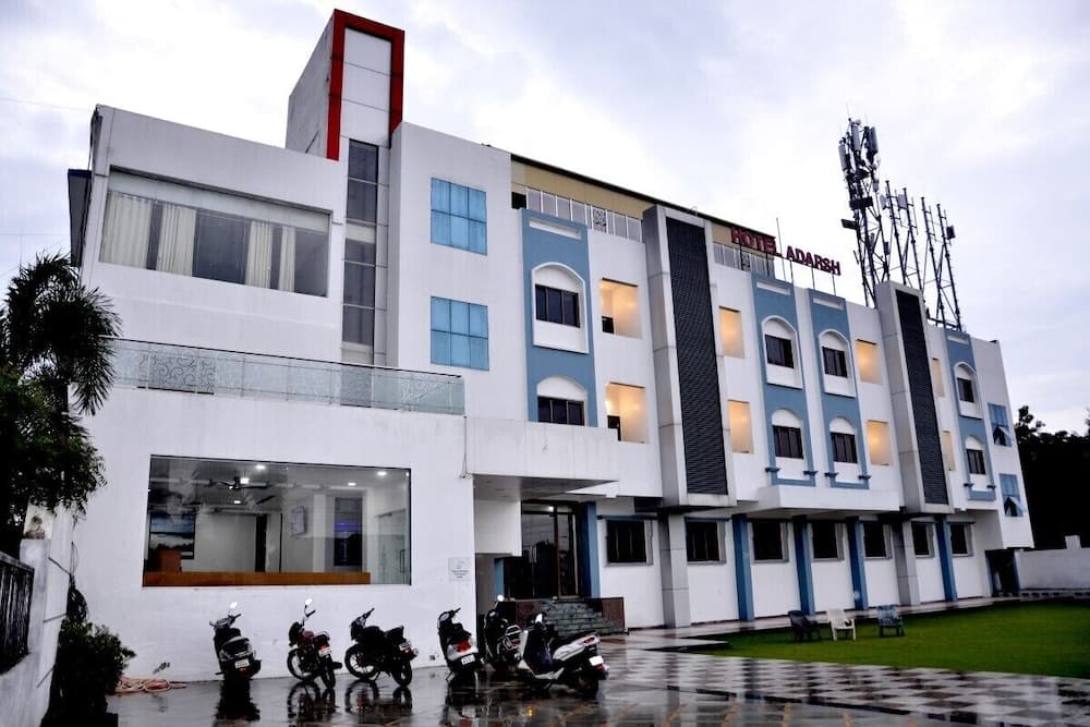 Hotel Adarsh