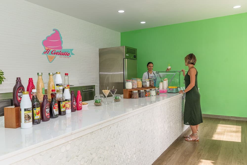 Playabachata Resort