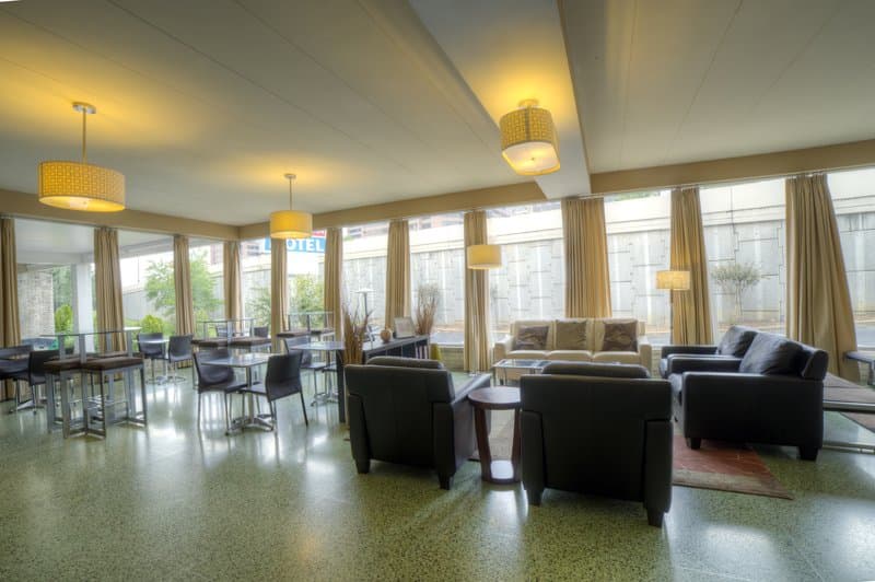 Americana Hotel