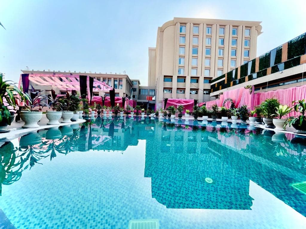The Mars Resorts
