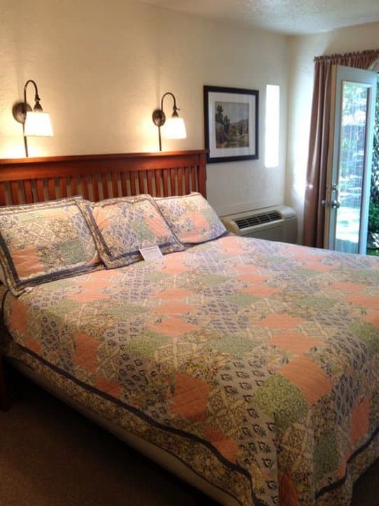 The Manor Motel 