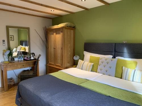 Bath House Hotel
