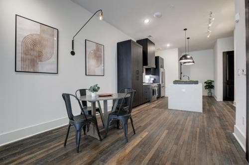 New Construction Loft Style Spacious Lux Apt 204